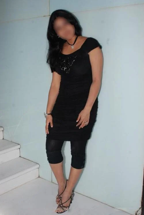 Call Girls Gola Gokaran Nath